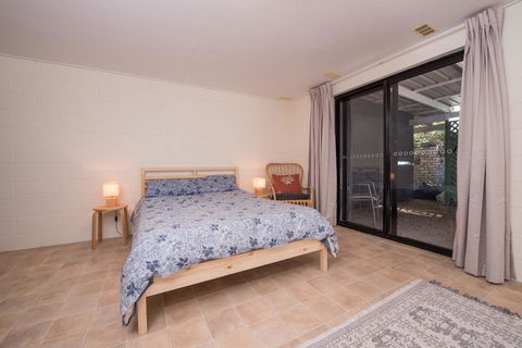 Banksia - Accommodation Bookings 2