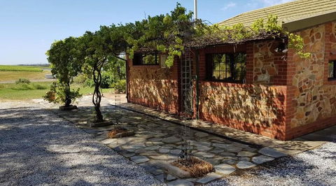 Barossa Glen - Henri's Cottage - Bed & Breakfast - Accommodation Bookings 0