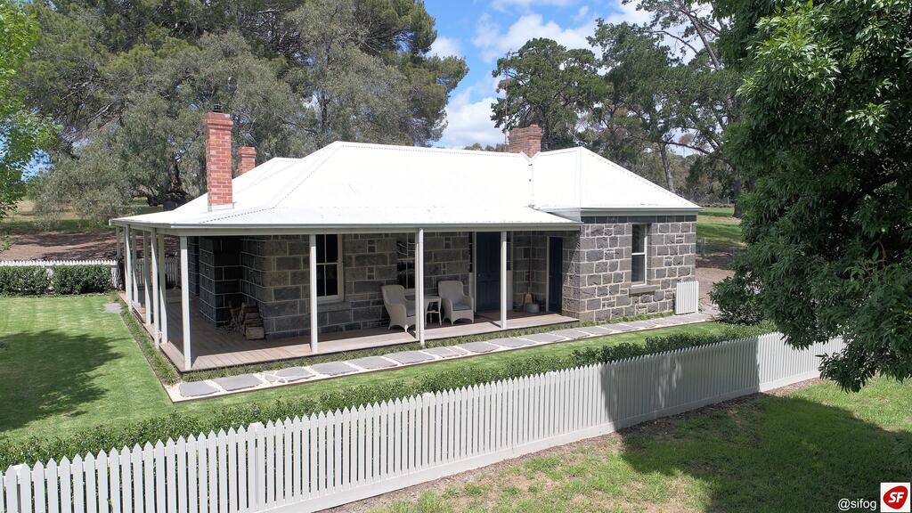  Accommodation Bookings