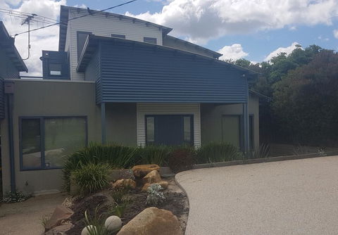 Bay Breeze Holiday Home - Accommodation Bookings 1