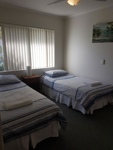Bayshores Holiday Apartments - Accommodation Bookings 1