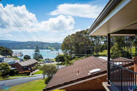 Bayview Unit - Stunning Inlet Views - Accommodation Bookings 0