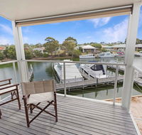 Beach 2 - waterfront villa and beach - Accommodation Bookings
