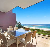 Beach and Ocean Front Penthouse with Wifi and Parking - Accommodation Bookings