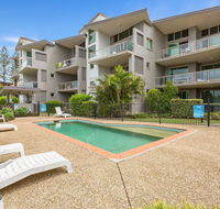 BEACH BLISS LUXURIOUS APARTMENT with POOL