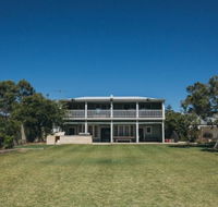 Beach Buoys House - Accommodation Bookings