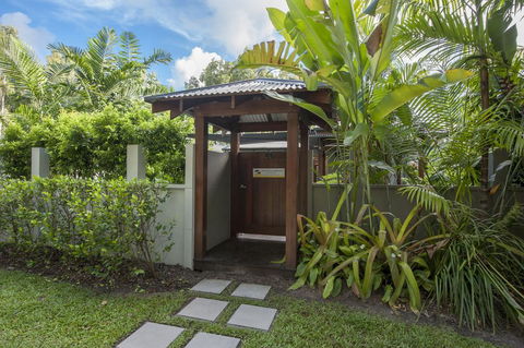 Beach Condominium - Accommodation Bookings 1
