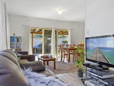 Beach Escape @ Currarong - Basic Family Accommodation - Accommodation Bookings 0