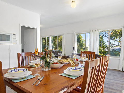 Beach Escape @ Currarong - Basic Family Accommodation - Accommodation Bookings 1