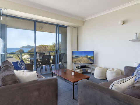 Beach Front Bliss - Accommodation Bookings 0