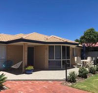 Beach House by the bay - Accommodation Bookings