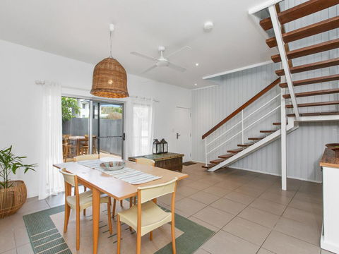 BEACH HOUSE ON PEARL - Accommodation Bookings 3