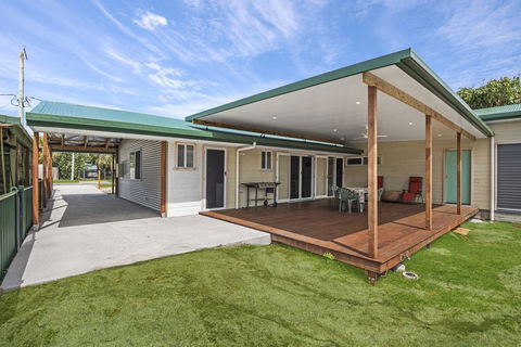 Beach Shack On Towners - Accommodation Bookings 3