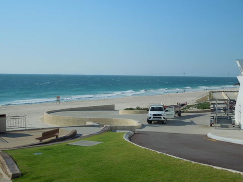 Beach Side Garden Apartment - Accommodation Bookings 1