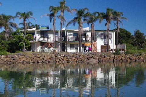 Beachfront 5, 25 Willow Street - Accommodation Bookings 0