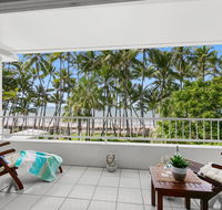 Beachfront Apt. In Alamanda Beachfront Resort 17 - Accommodation Bookings