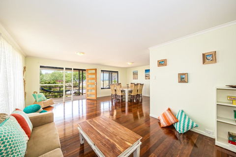 Beachfront At Bribie - Accommodation Bookings 0