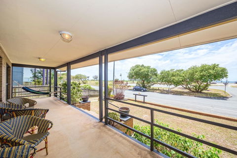 Beachfront At Bribie - Accommodation Bookings 2