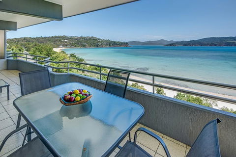 Beachfront Hamilton Island - Accommodation Bookings 0