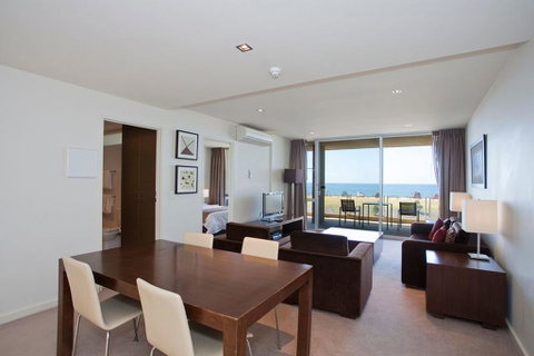 Beachfront Resort Torquay, Australia - Accommodation Bookings 3