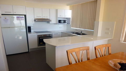 Beachpoint 403 - On The Beach! - Accommodation Bookings 3