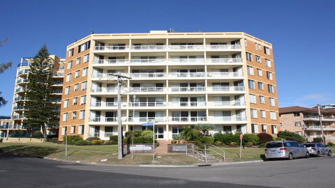 Beachpoint 403 - On The Beach! - Accommodation Bookings 0