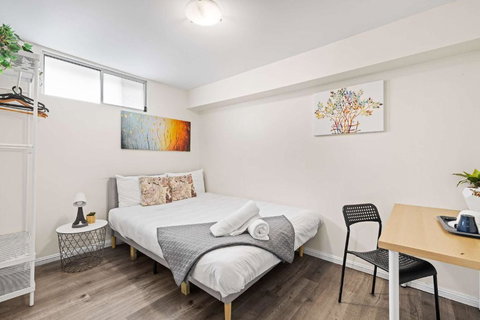 Relaxed Private Double Room In Carramar - Close To Station - Shared Bathroom - Accommodation Bookings 0