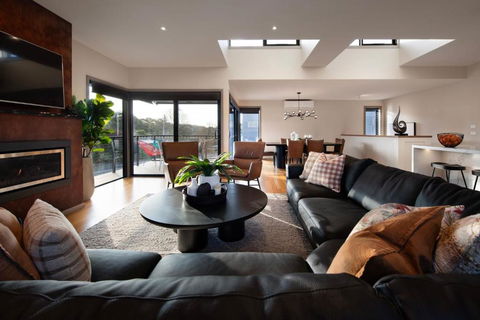 Retreat Lake Daylesford - Free Wifi - Accommodation Bookings 2