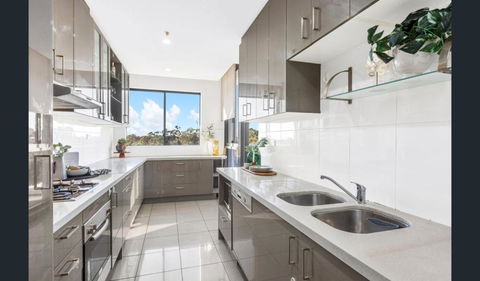 Resort Style 1 Or 2 Bedroom With Pool And Free Parking - Accommodation Bookings 3
