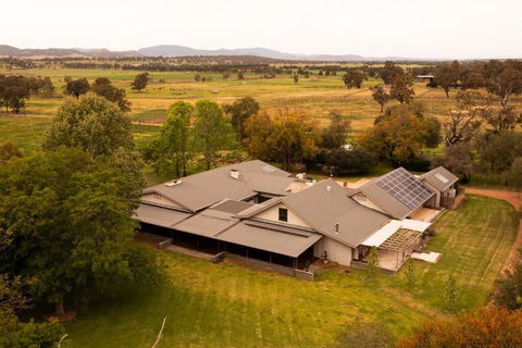 Redbank Estate - Luxury In Scone - Accommodation Bookings 0