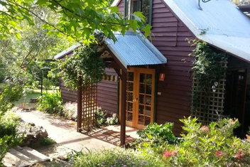 Redgum Hill Country Retreat with Accommodation Bookings