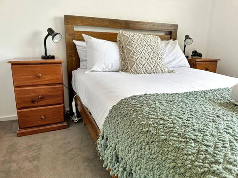 Reel Close! Walk To Everything. Sleeps 6 - Accommodation Bookings 2