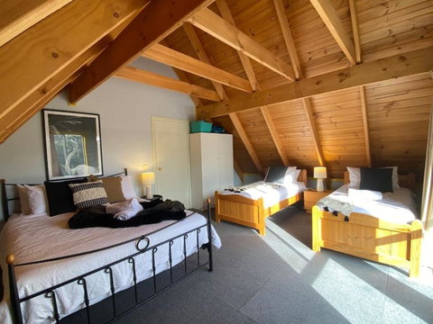 Reel & Relax: 3BR Beach House - Fish, Swim, Surf - Accommodation Bookings 3