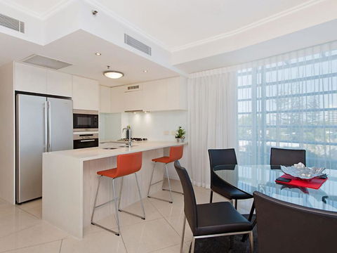 Reflections Tower 2 Unit 401 - Accommodation Bookings 3