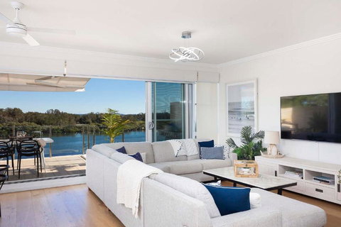 Regatta 17 - Accommodation Bookings 1