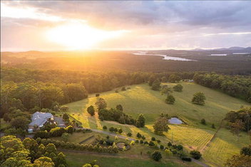 Regatta Park: Where The Land Meets The Sea with Accommodation Bookings