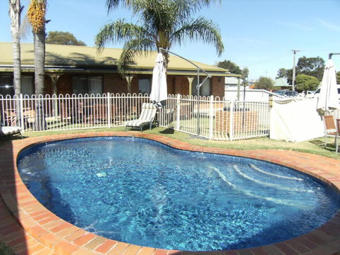 Regency Court Motel - Accommodation Bookings 3