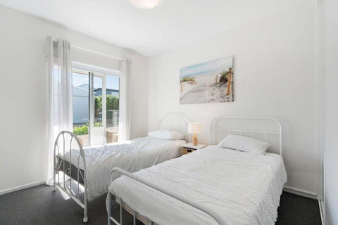 Relax At Middleton - No Linen Included - Pets Negotiable - Wi-Fi - Accommodation Bookings 3