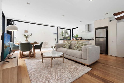 Relaxed Beachside Townhouse - Accommodation Bookings 0