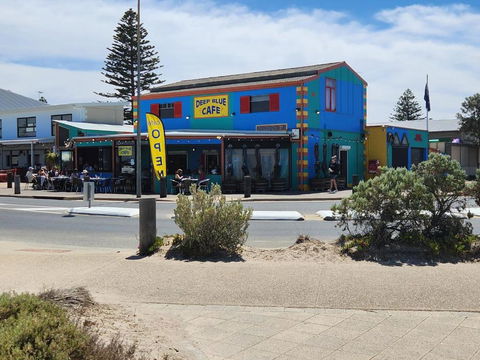 Relaxing Beachside Getaway Home - Accommodation Bookings 3
