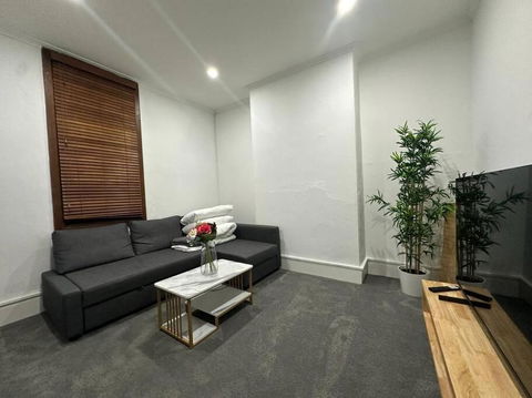 Remarkable 2 Bedroom House At The Centre Of Darlinghurst - Accommodation Bookings 0