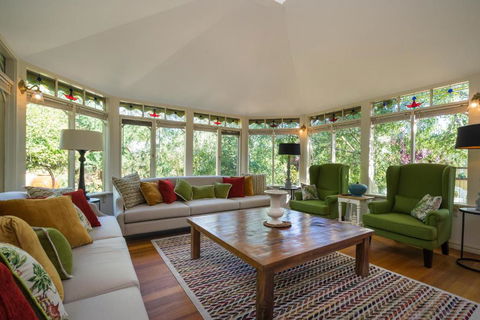 Rent Your Own Historic Hotel For Holidays & Events - Accommodation Bookings 3