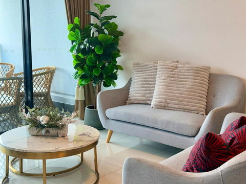 Resort-Style Apartment Near Harbour Town - Accommodation Bookings 0