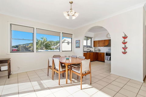 Retro Beach House - Accommodation Bookings 3