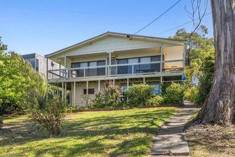 Retro Retreat - Accommodation Bookings 1