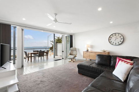 Rip N View - Accommodation Bookings 0
