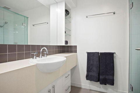 Rip N View - Accommodation Bookings 2