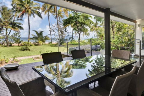 Ripples On The Beach - Beachfront Mission Beach - Accommodation Bookings 3