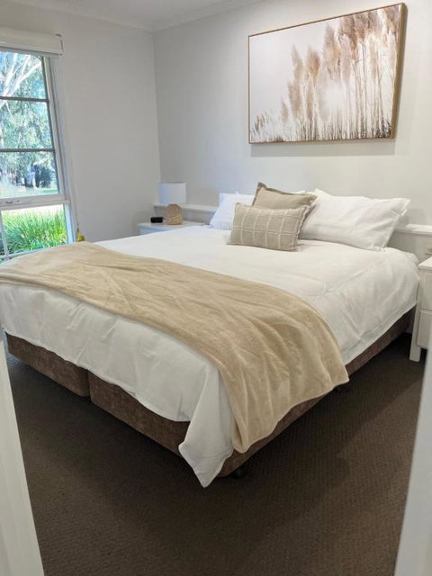 River Frontage Unit Moama - Accommodation Bookings 1