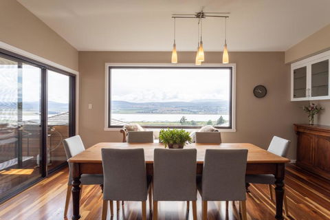 River Haven Serene Spacious With River Views - Accommodation Bookings 1